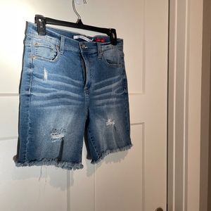 CELEBRITY PINK Bermuda denim shorts